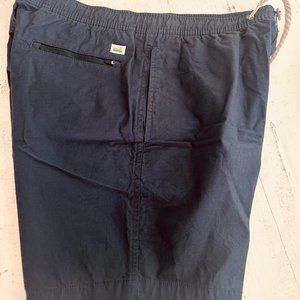 Vuori Shorts